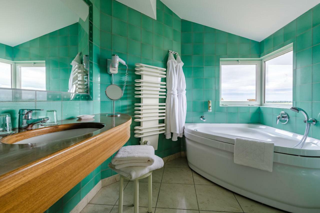 Auberge Du Poids Public Logis Hotel Saint-Felix-Lauragais Luaran gambar